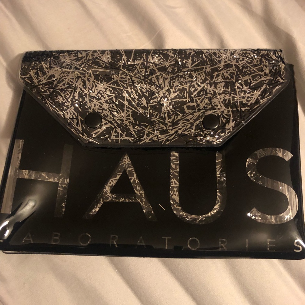 NEW Haus laboratory bag
